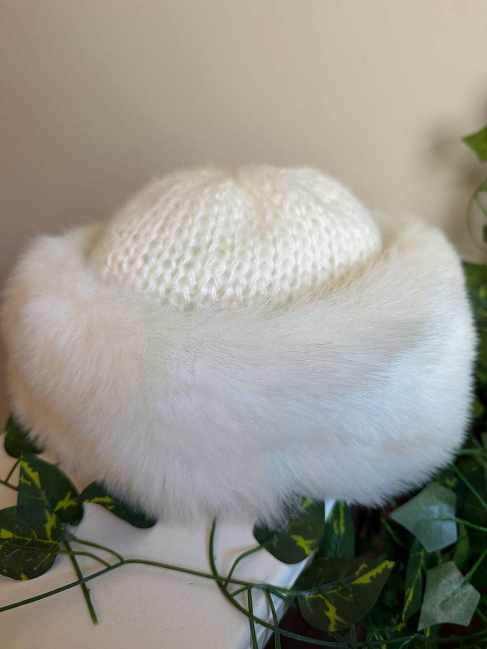 Aris Vintage White Knit Crown Faux Fur Cuff Russian Style Winter Hat
